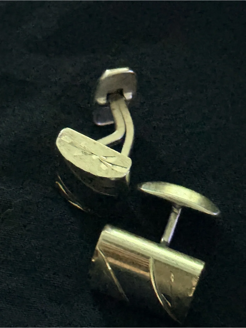 Vintage Silver-Tone Men's Cufflinks with Leaf Engrave